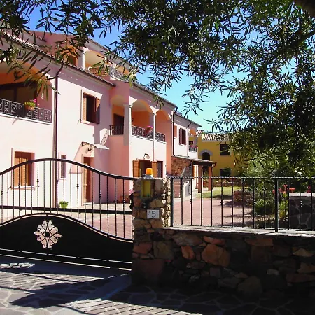 Lisa'S Lovely House Budoni Exterior photo